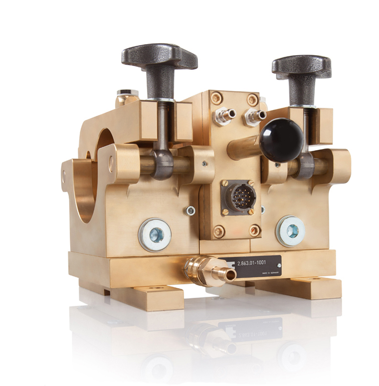 Non-destructive eddy current testing of long products with DEFECTOMAT